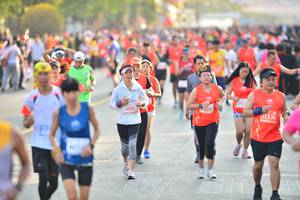BIB: 26175, 27190
                            <button type="button" onclick="openModal(12774235)" class="btn btn-primary btn-sm float-right btn-popup" data-toggle="modal" data-target=".modal-high-quality">
                        <i class="fas fa-shopping-cart"></i> Add to Cart
                    </button>
                                            <button type="button" onclick="isThisMe(12774235, true)" class="btn btn-success btn-sm float-right btn-popup btn-isme hidden" data-toggle="tooltip" data-placement="bottom" title="นี่คือรูปของคุณใช่ไหม คลิกที่นี่เพื่อเอาเข้าอัลบั้ม">
                        <i class="fas fa-plus"></i> Add to album
                    </button>
                    <button type="button" onclick="isThisMe(12774235, false)" class="btn btn-warning btn-sm float-right btn-popup btn-isnotme hidden">
                        <i class="fas fa-ban"></i> Remove from album
                    </button>